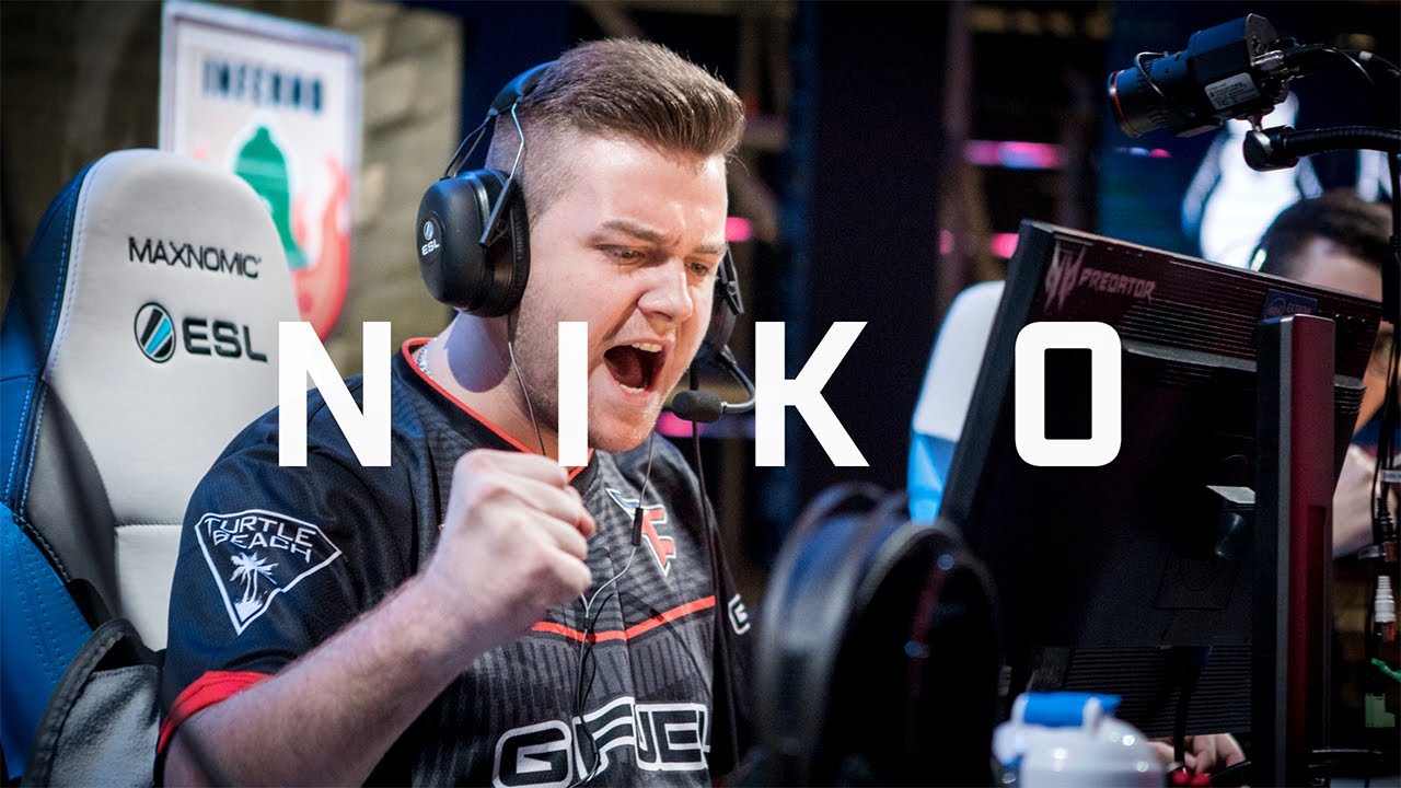 LPL官方海报：战歌奏响 征途在即 四支LPL代表队无畏逐星辰！