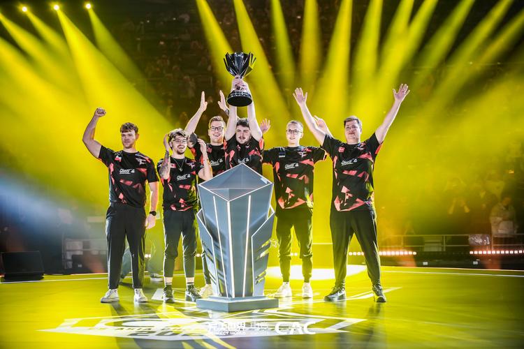 英雄联盟赛事官方：2025全球总决赛圆满结束